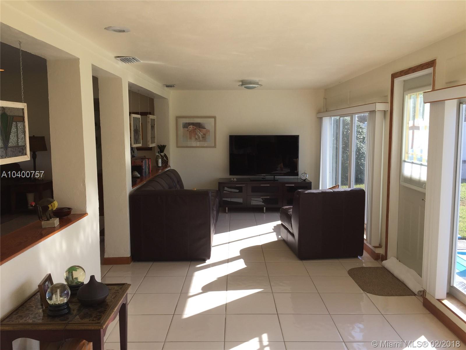 LAUDERDALE SURF & YACHT E - Residential Lease