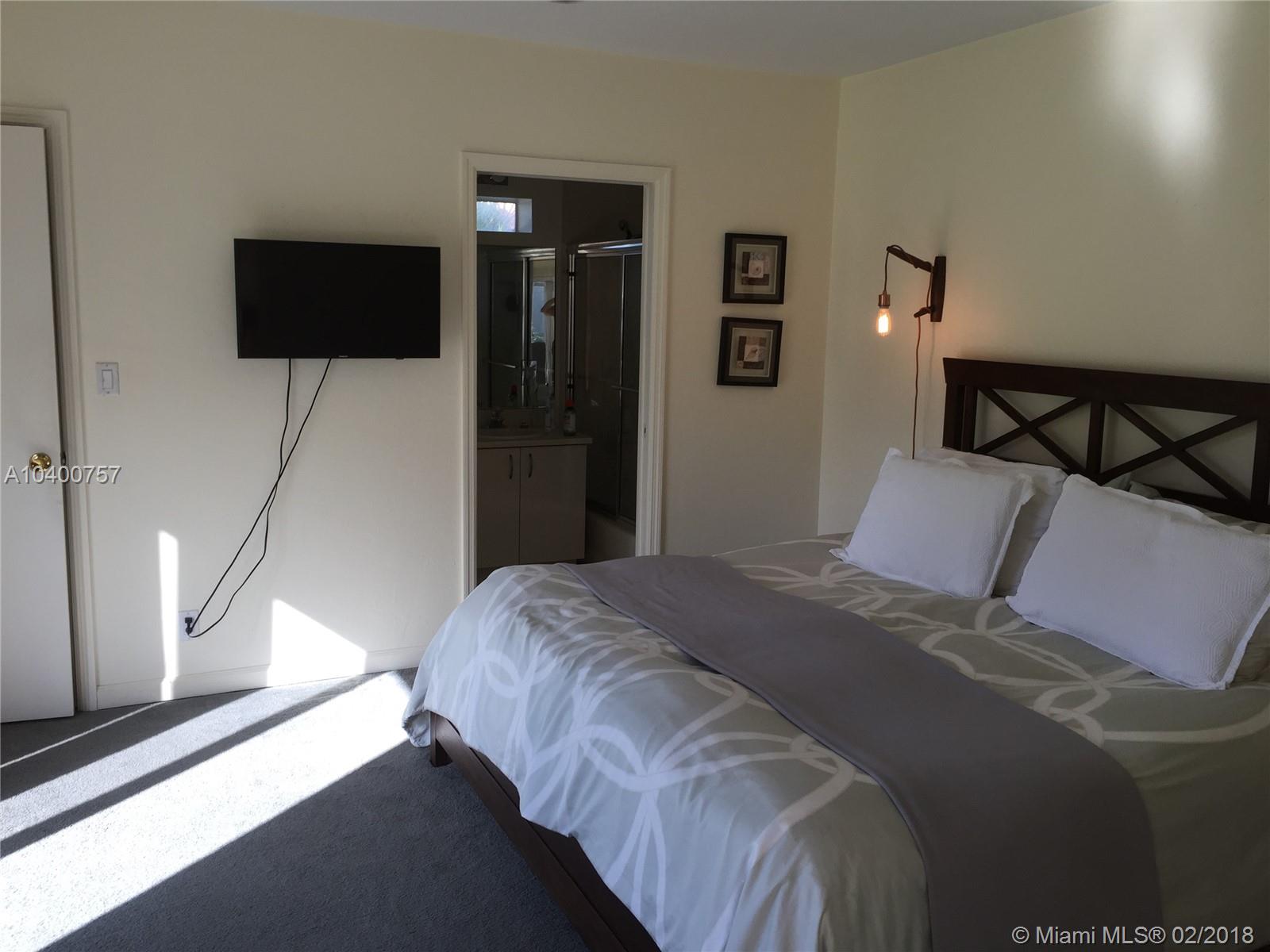 LAUDERDALE SURF & YACHT E - Residential Lease