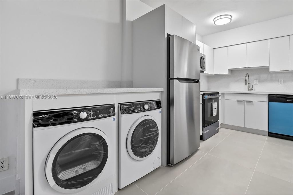 Photo of 1740 Funston St #5, Hollywood, FL 33020 (MLS # A11957828)