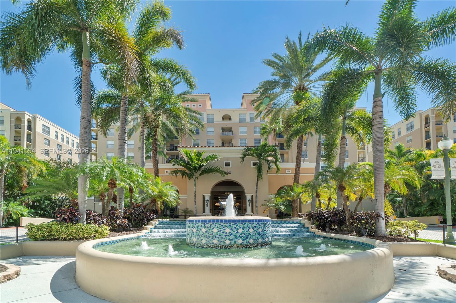 LAS OLAS BY THE RIVER CON - Residential