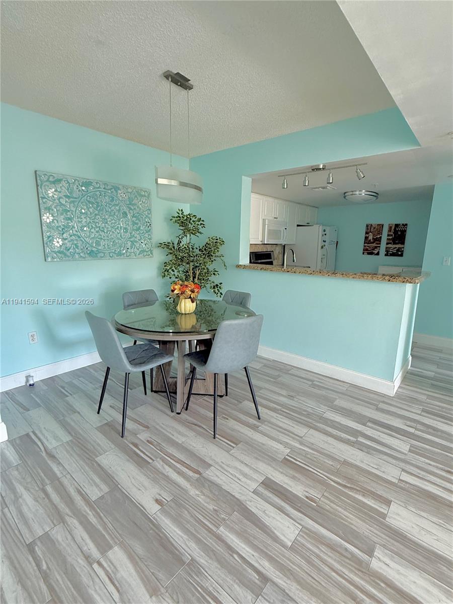 LAS OLAS BY THE RIVER CON - Residential