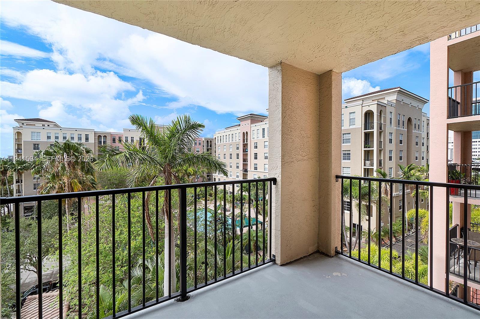 LAS OLAS BY THE RIVER CON - Residential