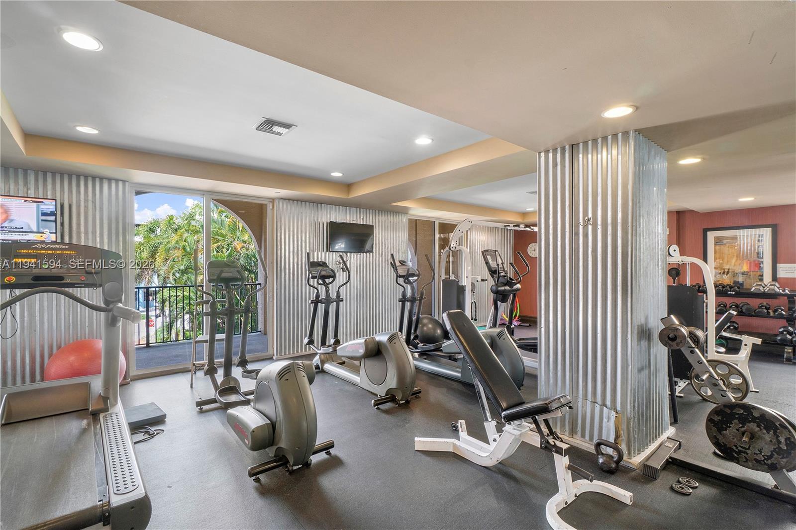 LAS OLAS BY THE RIVER CON - Residential