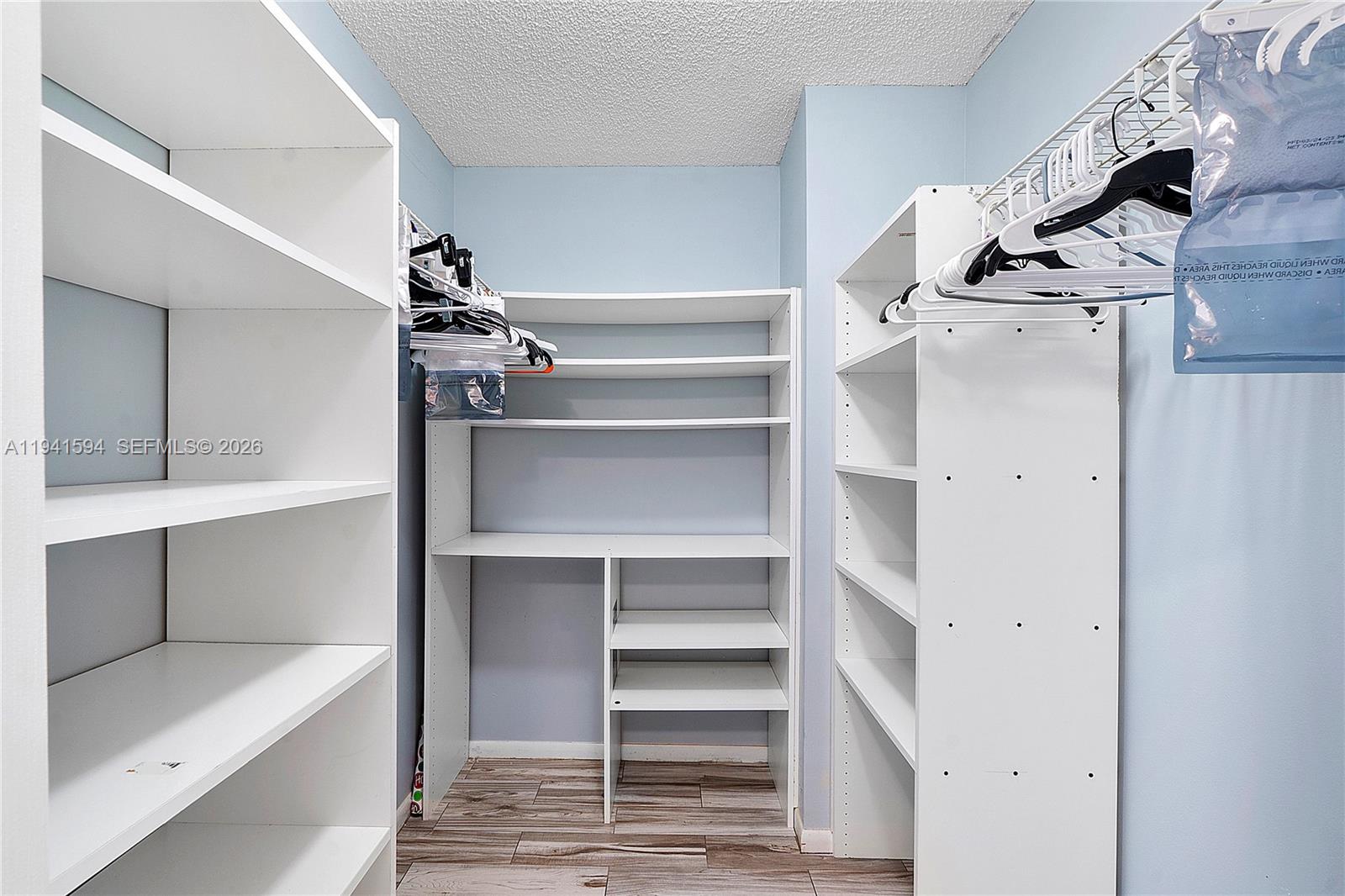 LAS OLAS BY THE RIVER CON - Residential