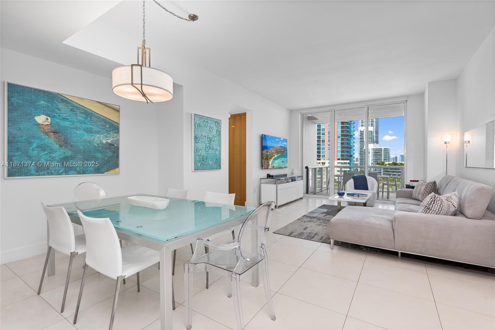 50 S Pointe Dr 1005