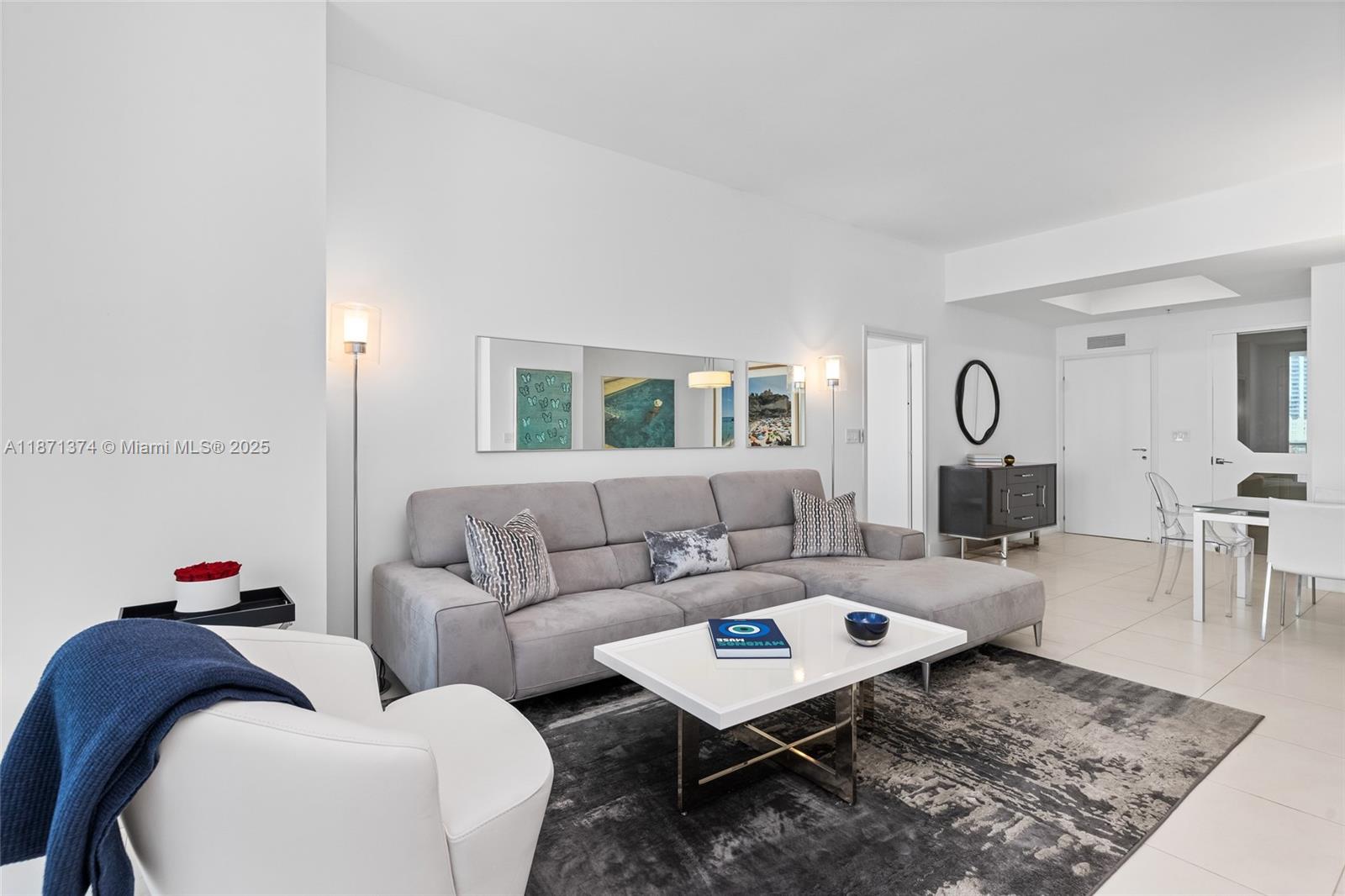 50 S Pointe Dr 1005