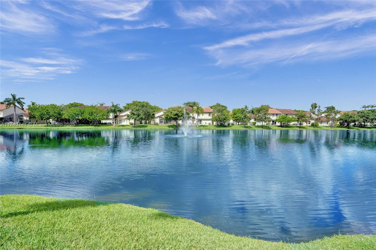 PEMBROKE POINTE - Residential