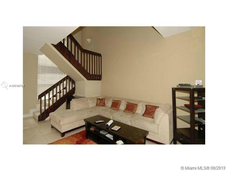 GROVE WALK TOWNHOMES COND - Residential Lease