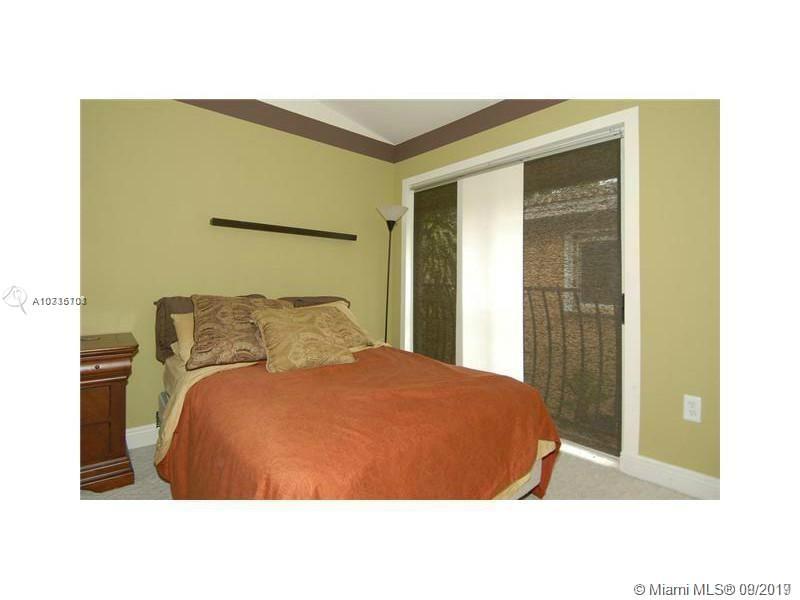 GROVE WALK TOWNHOMES COND - Residential Lease