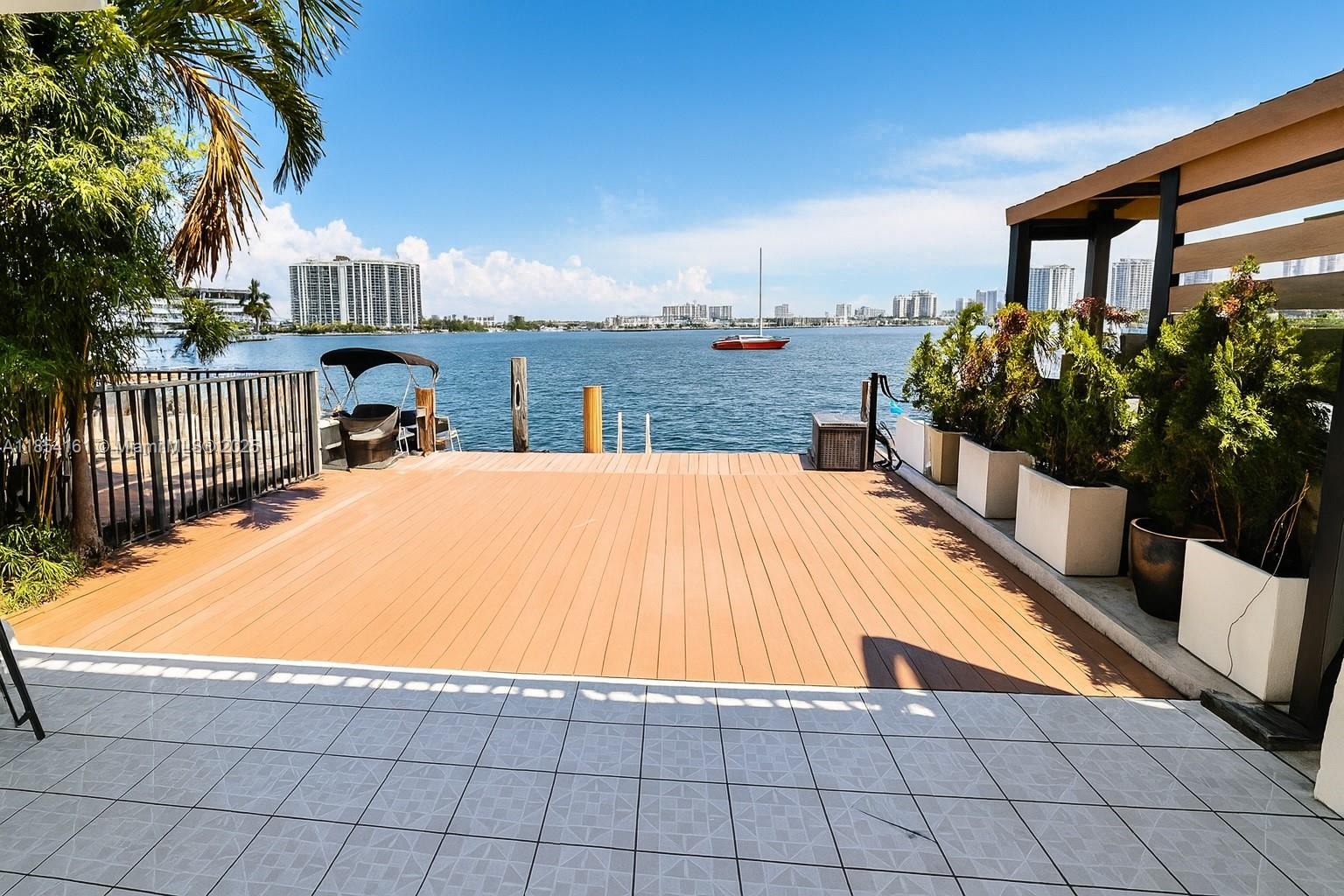 LEEWARD POINT CONDO - Residential