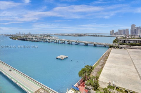 Tiny photo for 555 NE 15th St #20I, Miami, FL 33132 (MLS # A12044120)
