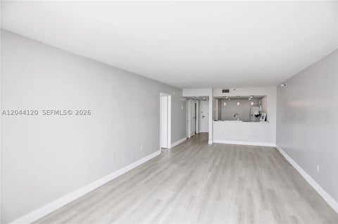 Tiny photo for 555 NE 15th St #20I, Miami, FL 33132 (MLS # A12044120)