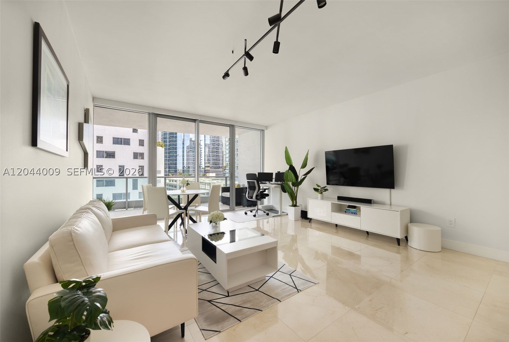 1331 Brickell Bay Dr 904