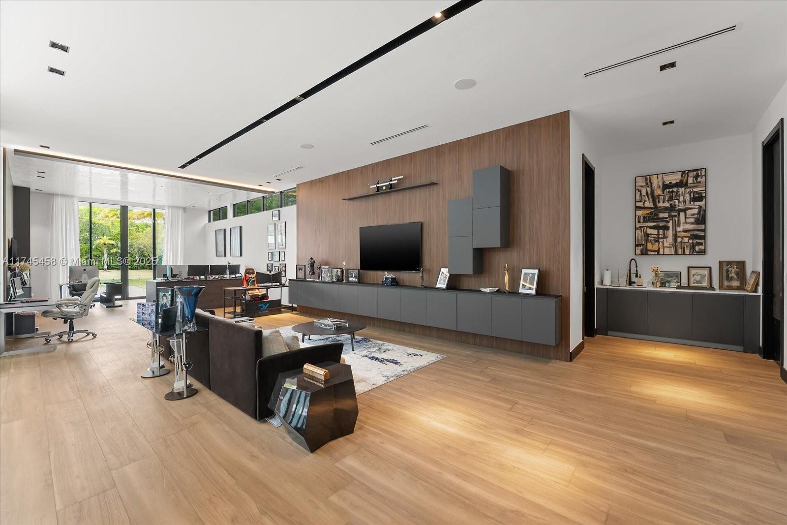 AVOCADO LAND CO SUB - Residential