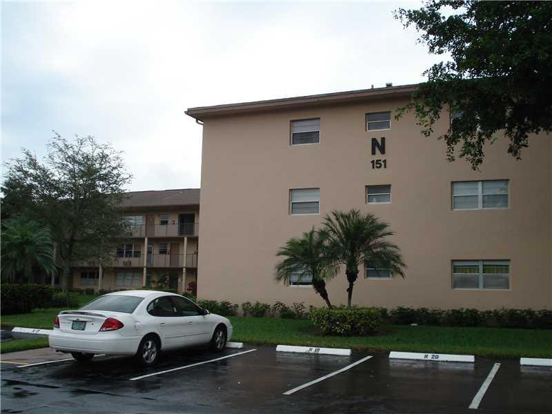 NICE CLEAN UNIT 1 BED 1 1/2 BATHS,TILE FLOORS,FRESHLY PAINTED SOME UPGRADES,2 NEW A/C WALL UNITS,CEILING FANS,AMAZING ADULT COMMUNITY 55+,FREE LOCAL TRANSPORTATION,LOTS OF AMMENITIES AND MUCH MORE TO ENJOY.GREAT INVESTMENT PROPERTY IS OCCUPIED UNTIL JANUA RY 30,2016