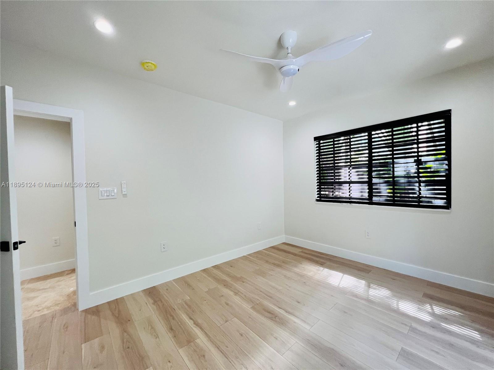 LINCOLN TERRACE SUB - Residential Lease