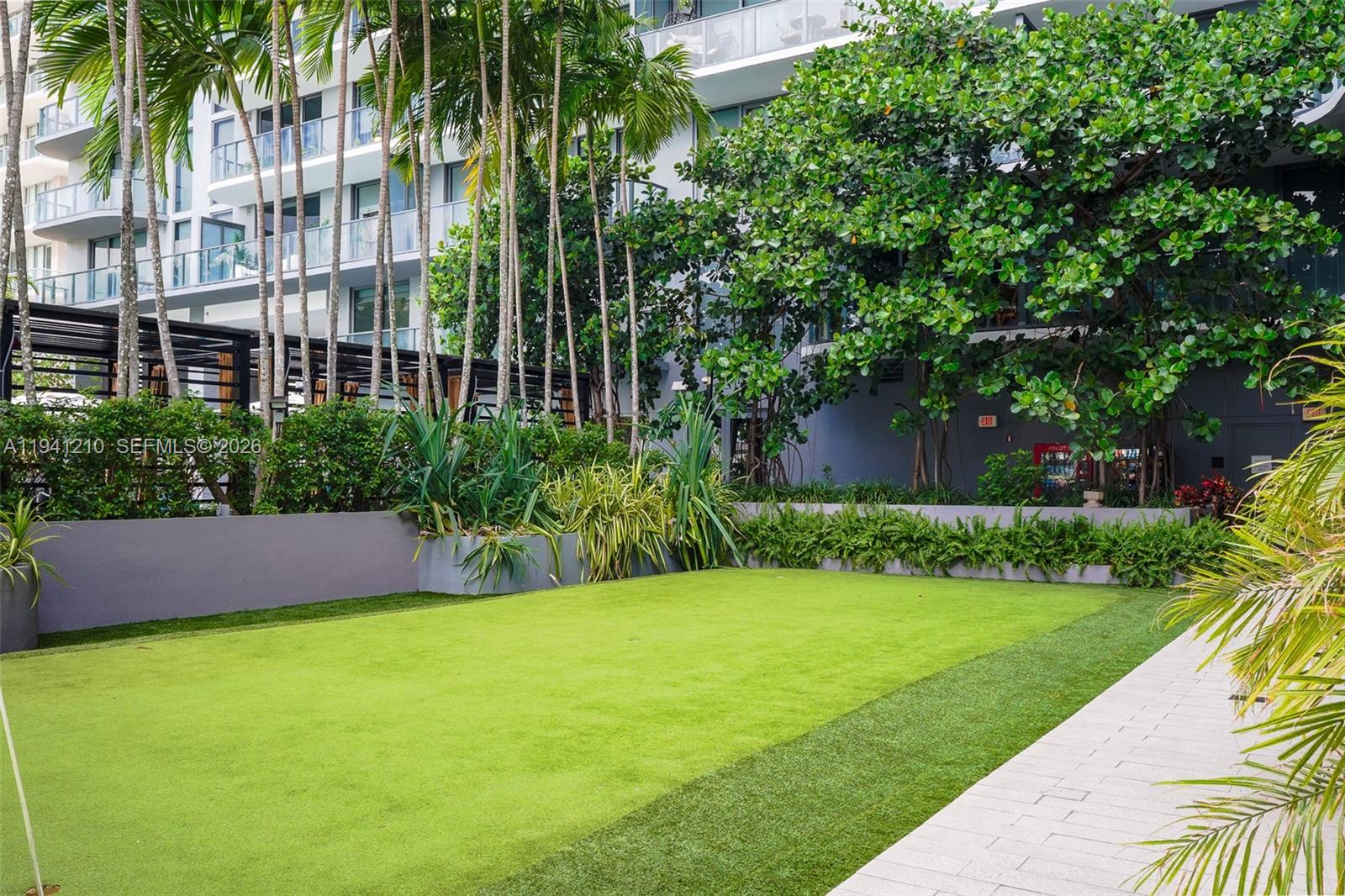 3401 MIDTOWN CONDO - Residential