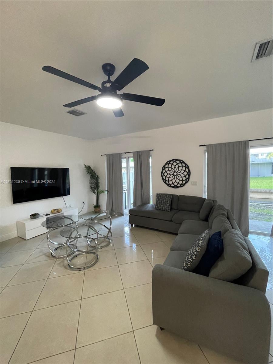 SEACREST ISLES 1 ADD - Residential Lease