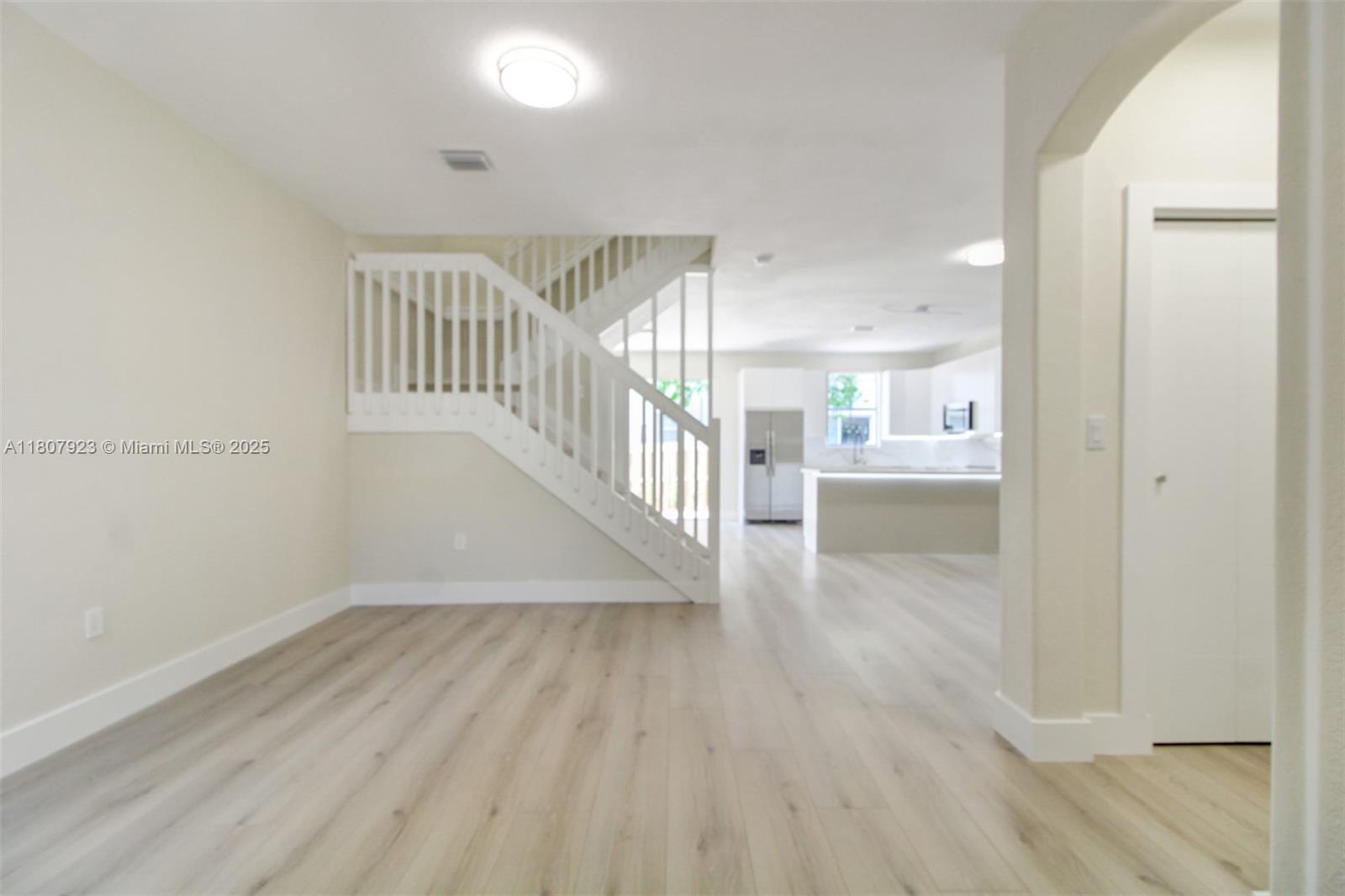 8144 NW 107th Path