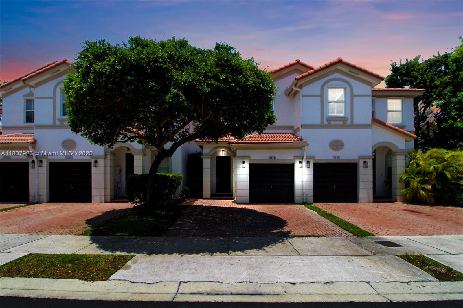 8144 NW 107th Path