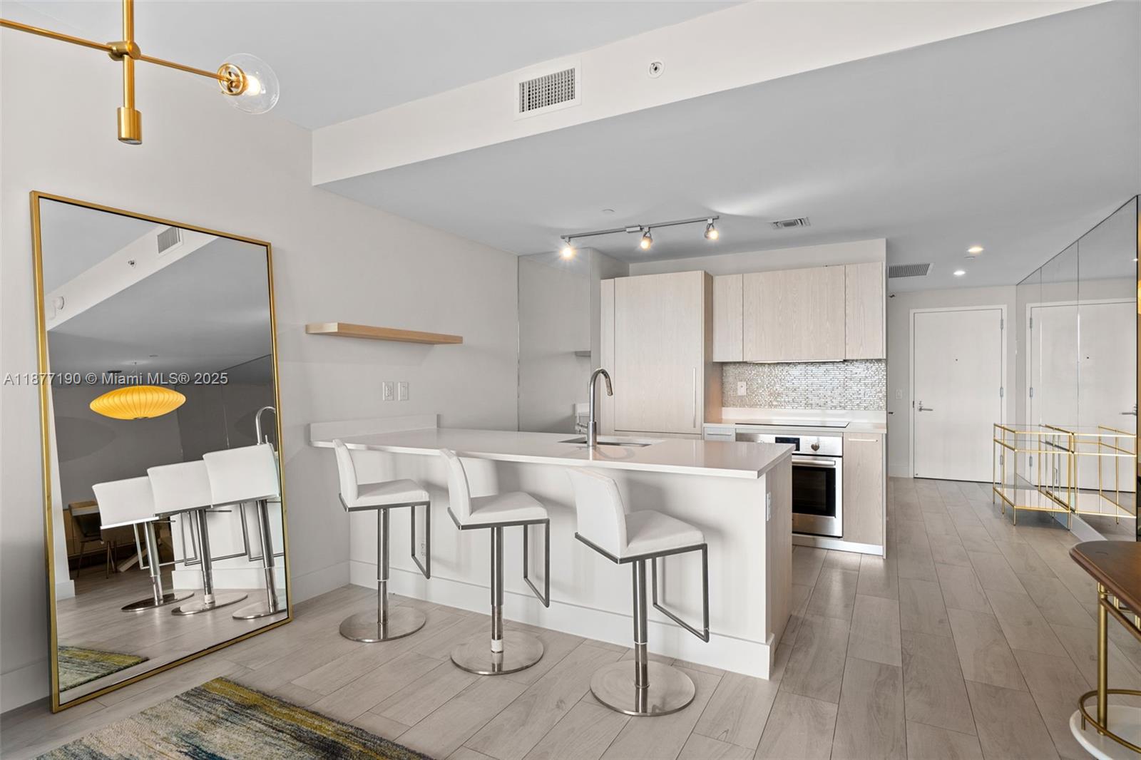 501 NE 31st St 2010