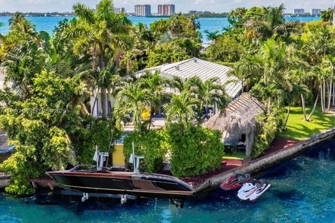 7975 Biscayne Point Cir Miami Beach FL 33141