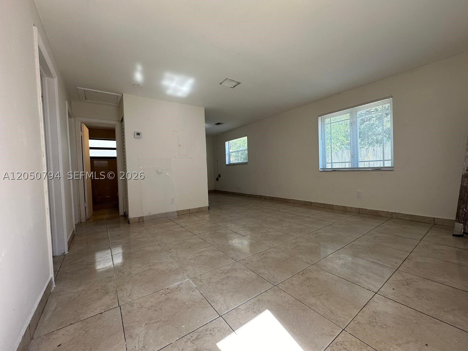 623 NW 9th Ave 3