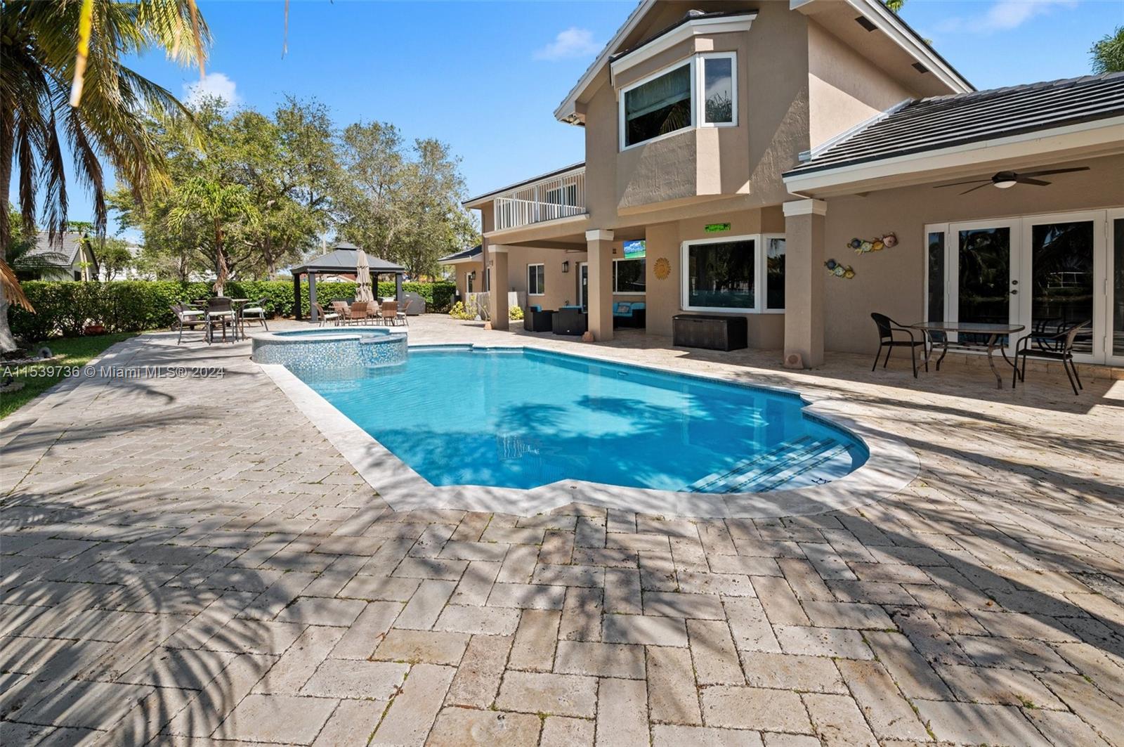 CHAPEL TRAIL REPLAT SECTI - Residential Lease