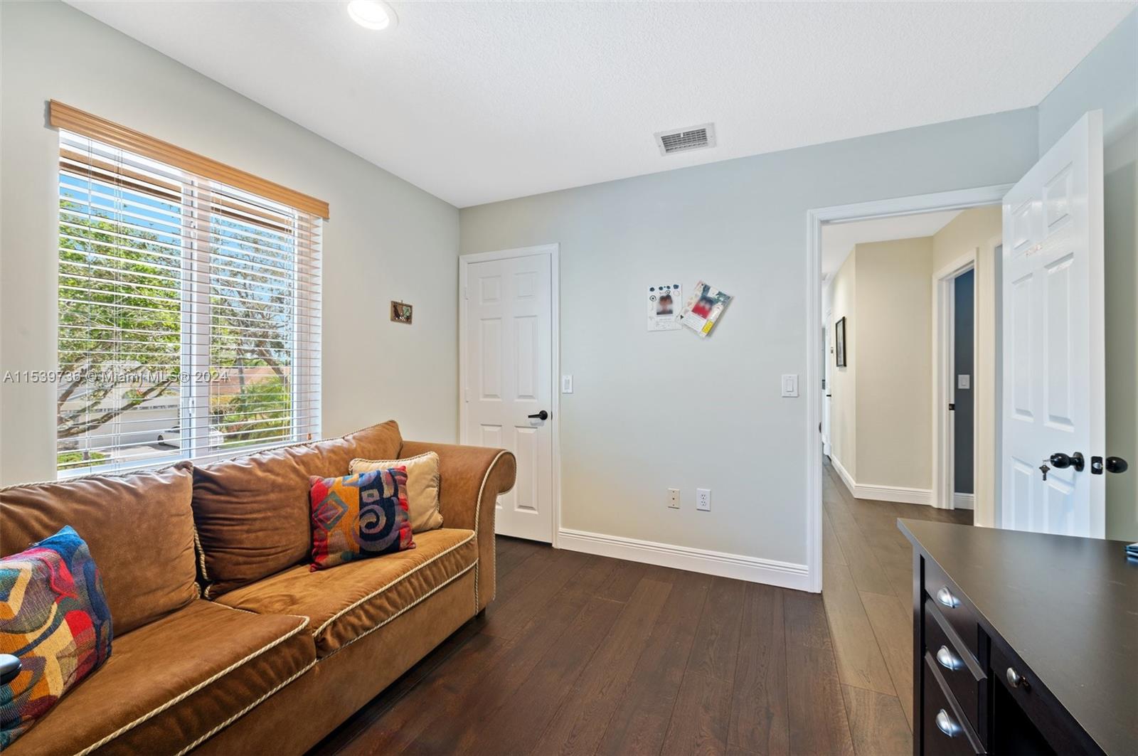 CHAPEL TRAIL REPLAT SECTI - Residential Lease