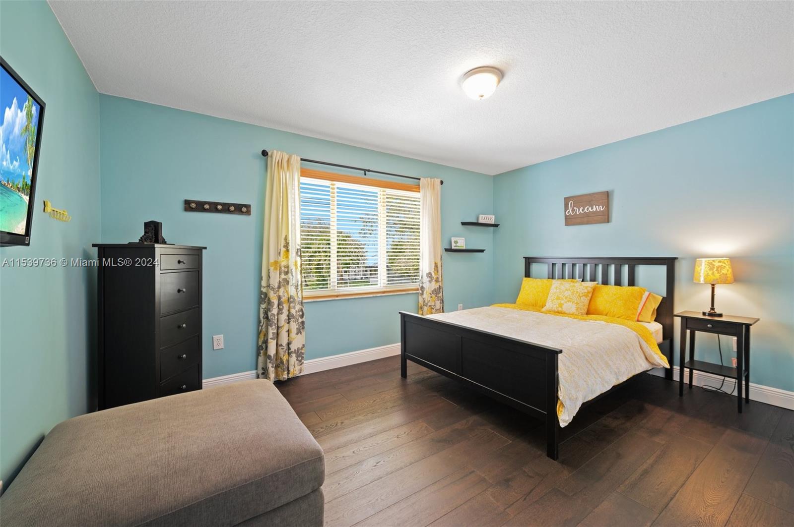 CHAPEL TRAIL REPLAT SECTI - Residential Lease