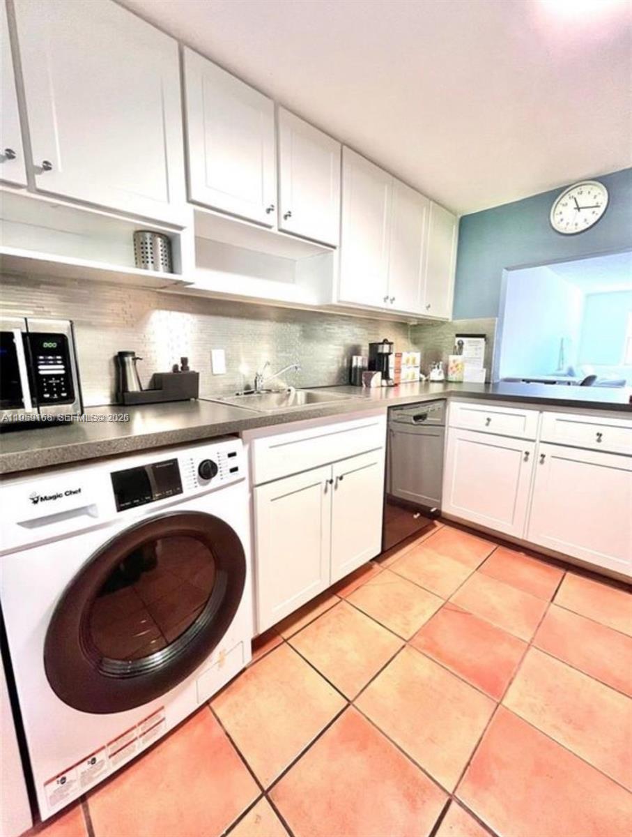 KEY BISCAYNE VI CONDO - Residential