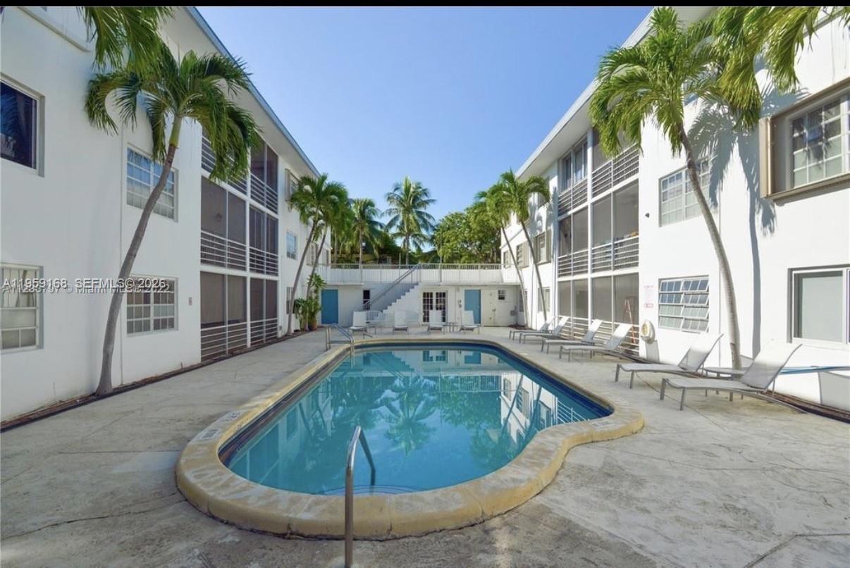KEY BISCAYNE VI CONDO - Residential
