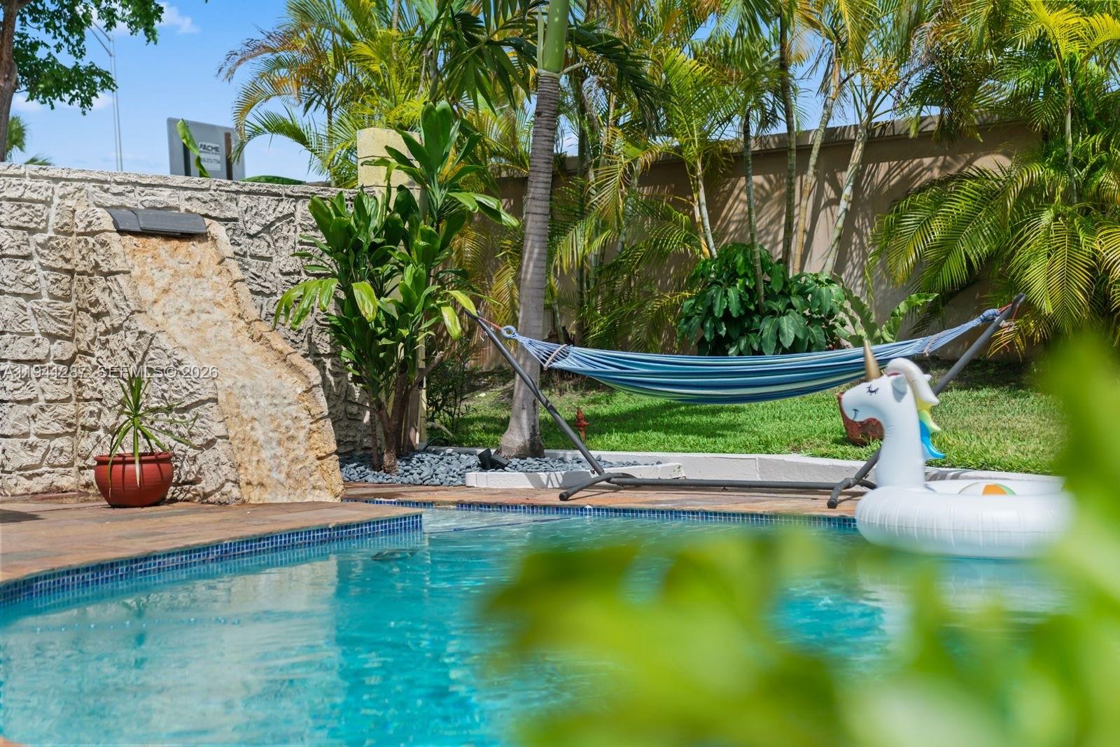 PICKWICK LAKE ESTATES SEC - Residential