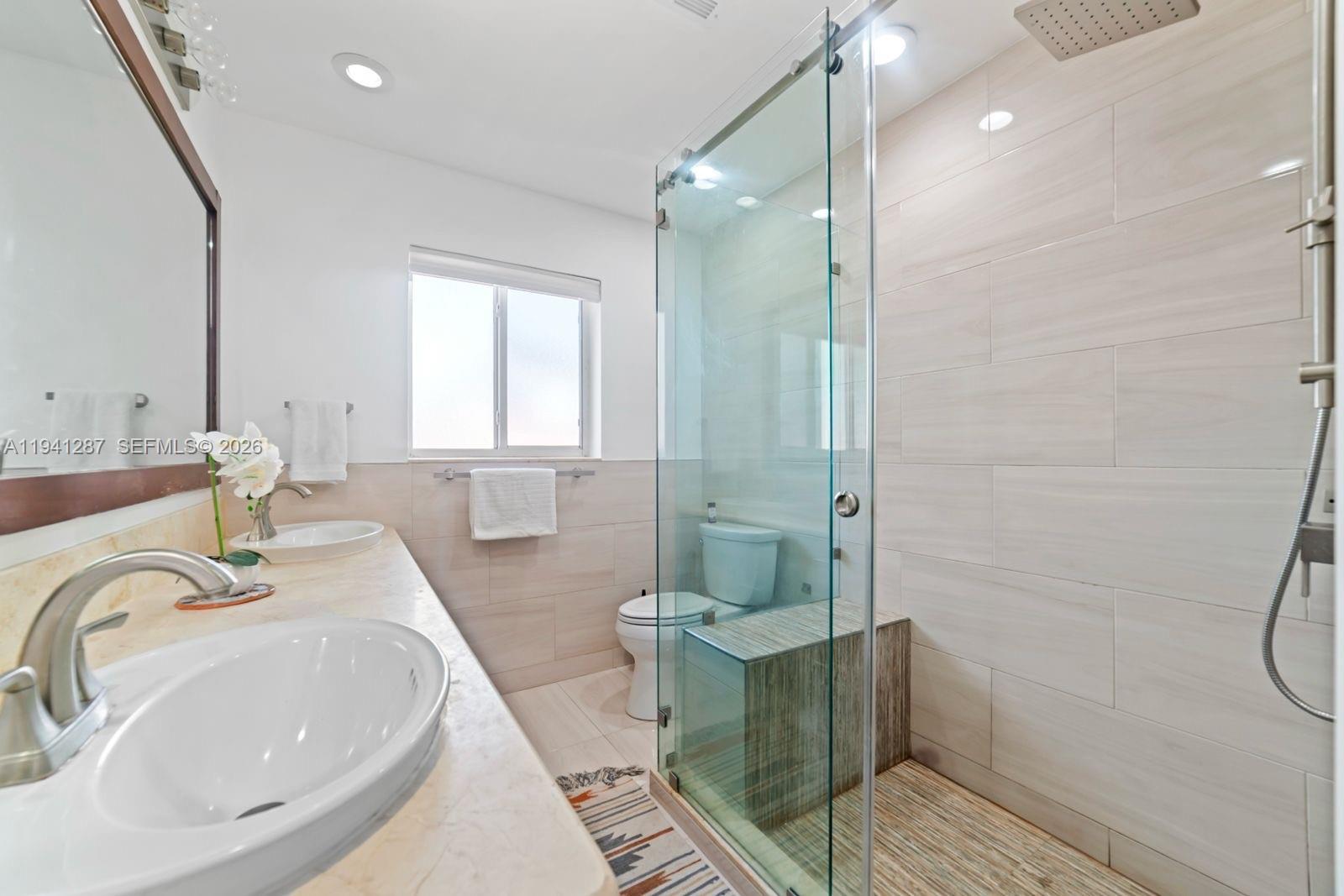 PICKWICK LAKE ESTATES SEC - Residential