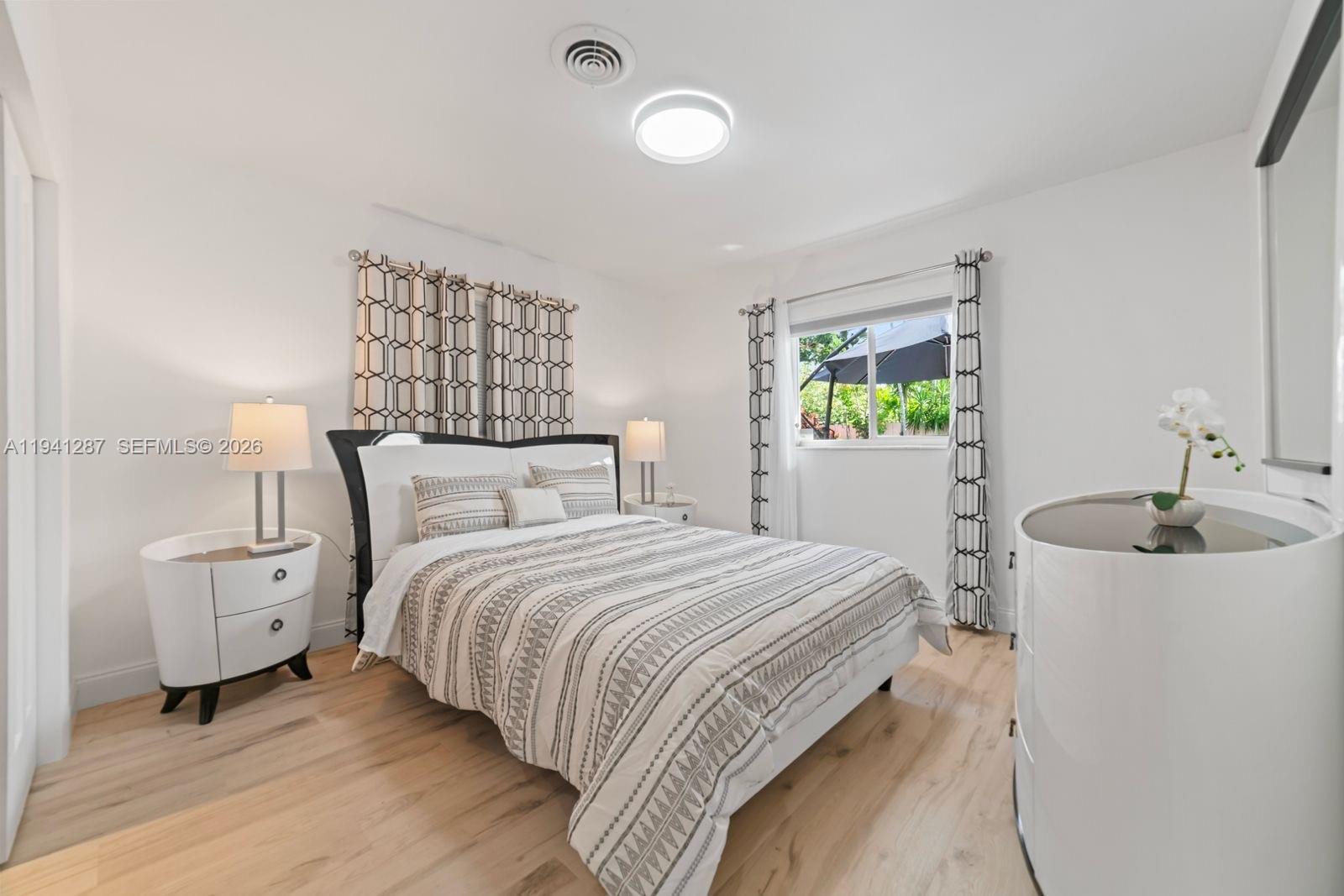 PICKWICK LAKE ESTATES SEC - Residential