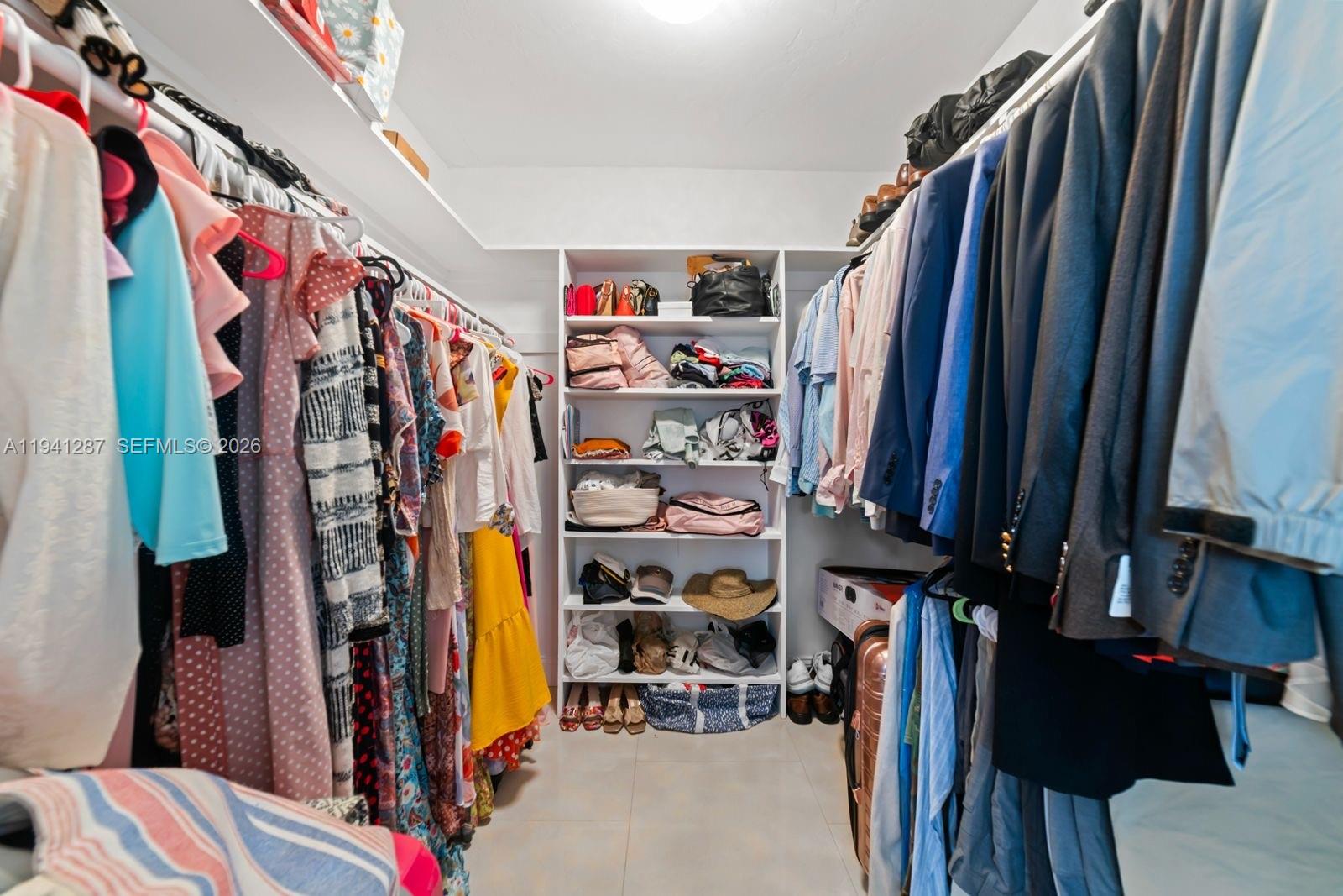 PICKWICK LAKE ESTATES SEC - Residential