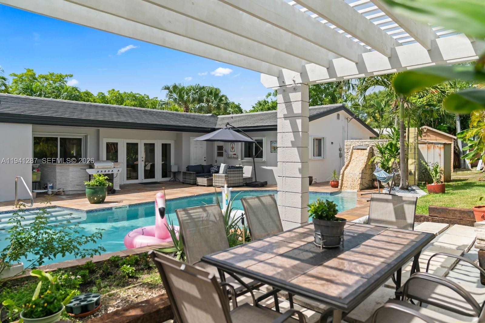 PICKWICK LAKE ESTATES SEC - Residential