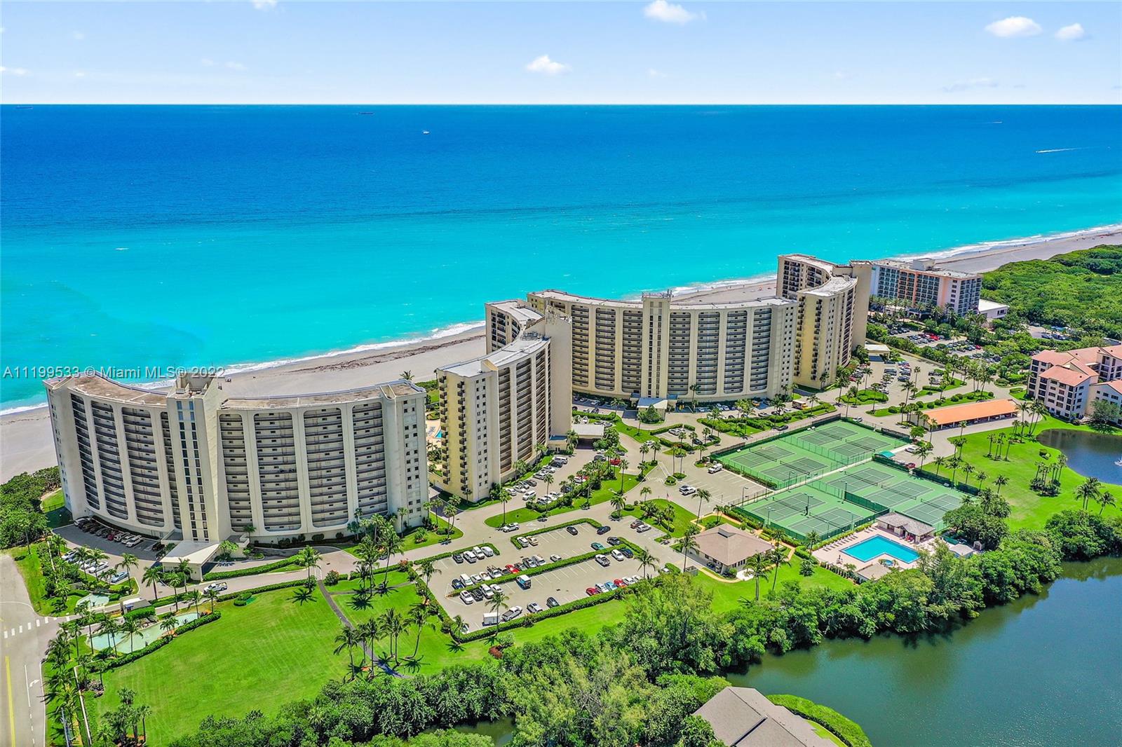 OCEAN TRAIL CONDO IV - Residential