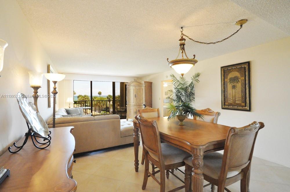 OCEAN TRAIL CONDO IV - Residential