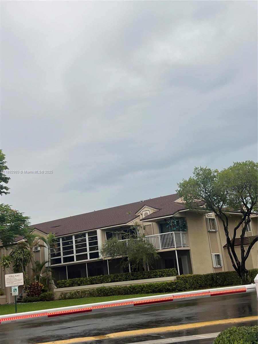 DORAL PK CO CLUB VILLAS C - Residential Lease