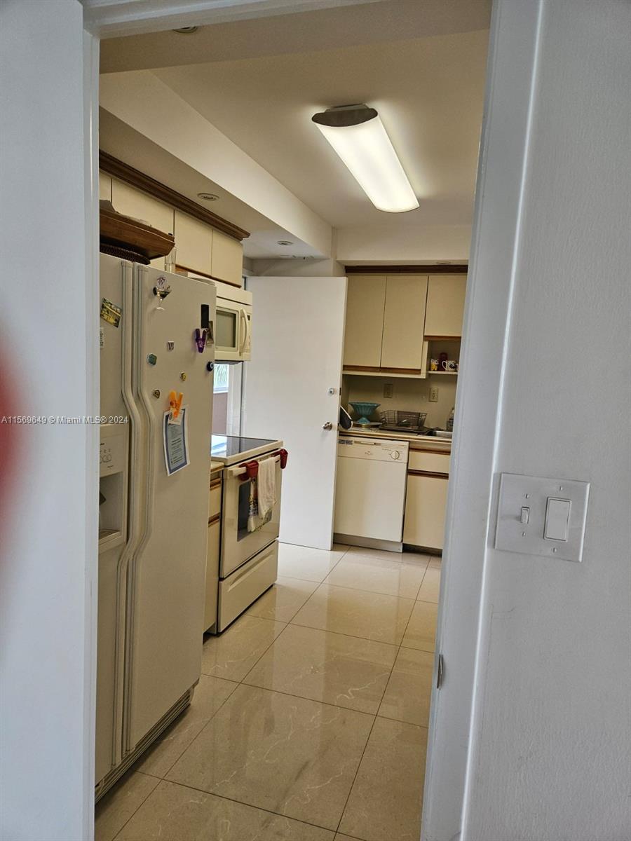 JOCKEY CLUB CONDO - Residential