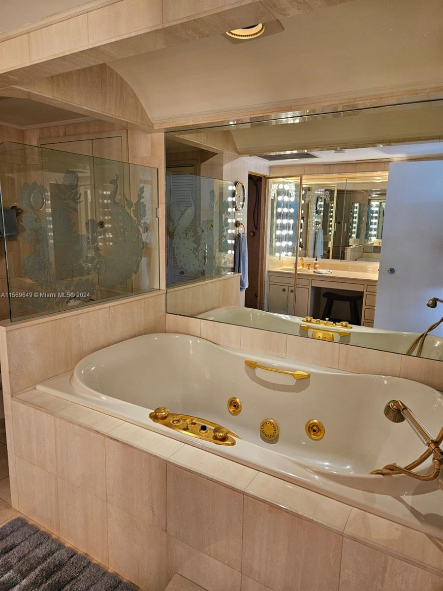 JOCKEY CLUB CONDO - Residential