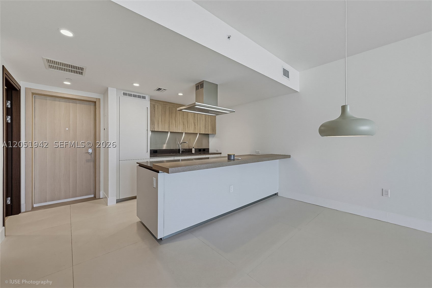 1000 Brickell Plz 2110