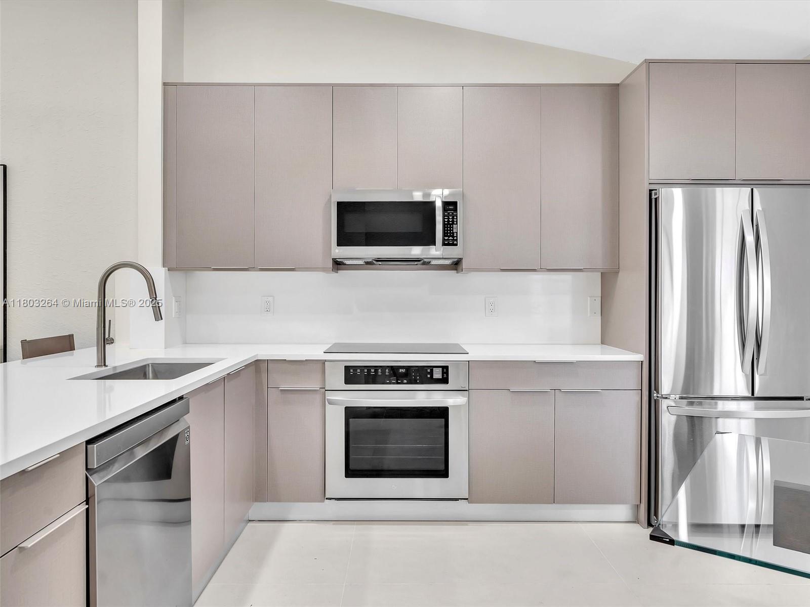 WATERWAYS AT DELRAY - Residential Lease