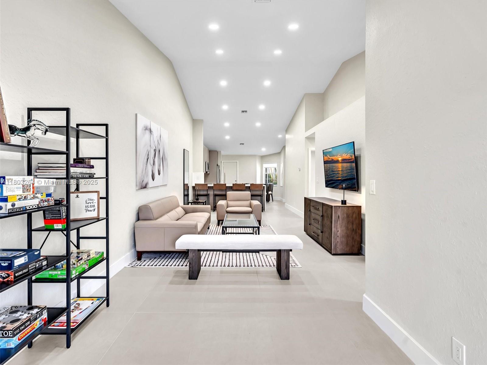 WATERWAYS AT DELRAY - Residential Lease