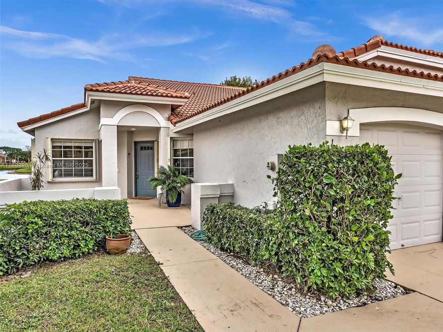 SEASONAL or YEARLY rental retreat! Charming 2 bed/2 bath corner villa w/1car garage is set on picturesque lake, nestled in a conveniently located gated community. Tastefully renovated home boasts trendy new kitchen w/European style cabinets, quartz countertops, ss appliances overlooking spacious great room w/soaring vaulted ceiling, dining, living and flex areas. Screened, tiled and covered patio for outdoor enjoyment. Rental includes basic Comcast cable/internet services. Driveway accommodates 2 additional cars. Gated community features community pool, tennis ct, gym and dedicated dog park (1 dog permitted). Indulge in the Florida lifestyle of leisure and comfort in this meticulously maintained villa! All ages. Fully furnished. Annual $3750 monthly, Seasonal $4500 monthly. A must see!
