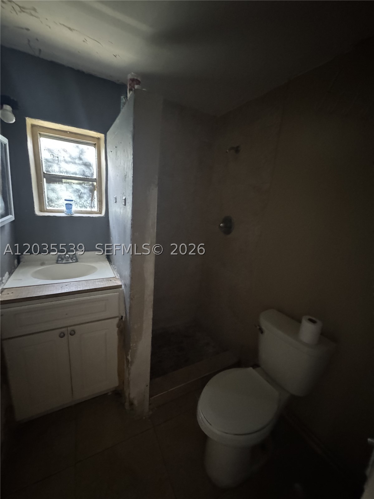 2125 W 5th Ave