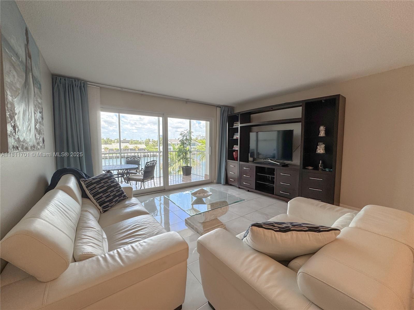 RIVIERA APTS SOUTH INC - Residential