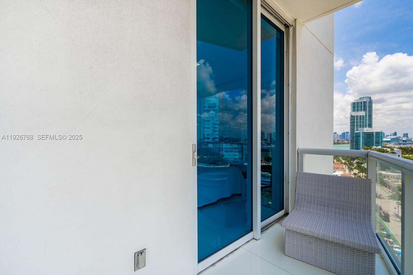 CONTINUUM ON SOUTH BEACH - Residential Lease
