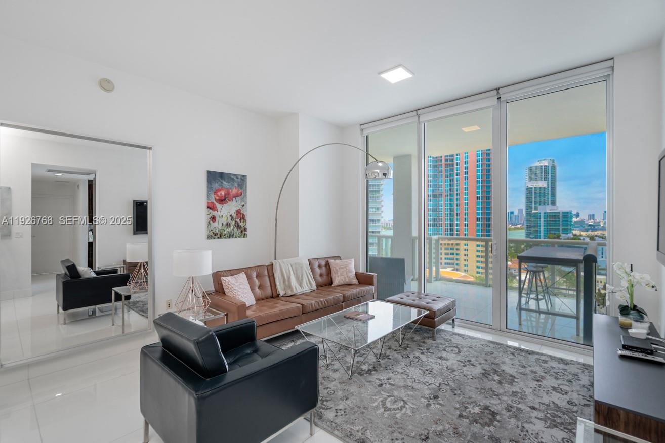 CONTINUUM ON SOUTH BEACH - Residential Lease